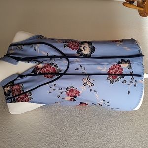Blue floral blouse, Sz Small